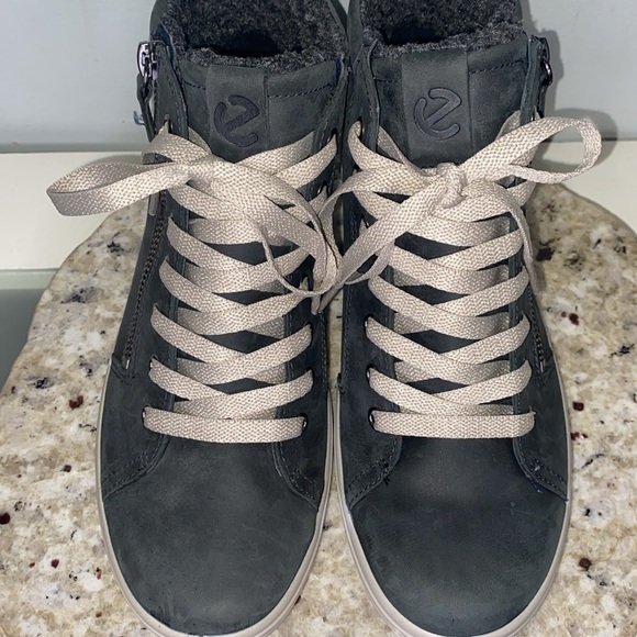 ECCO Women's Soft 7 TRED Gore-TEX Gray Nubuck Leather High Sneaker Women Size 7 - Picture 11 of 13